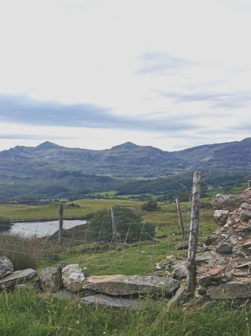 Zipworld Waterfalls Eryri Dogs Welcome 3 Bed Sleeps 5 Blaenau Ffestiniog Dış mekan fotoğraf