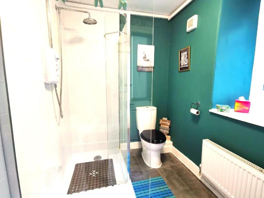 Zipworld Waterfalls Eryri Dogs Welcome 3 Bed Sleeps 5 Blaenau Ffestiniog Dış mekan fotoğraf